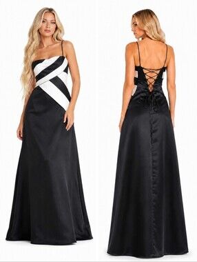 Cache Y2K Black/White Satin Corset Lace Up Back Tulle Lined Long Gown Sz 4